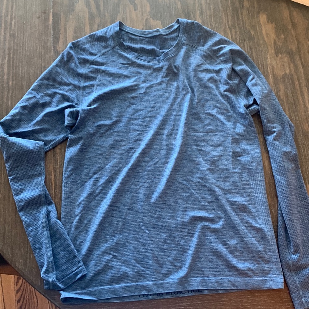 Lululemon Metal Vent Tech Long Sleeve Medium